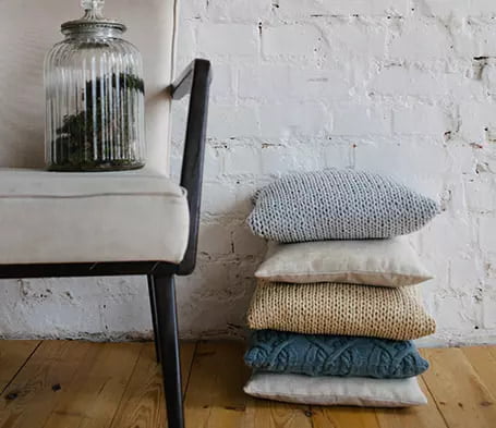 Chaise et oreiller